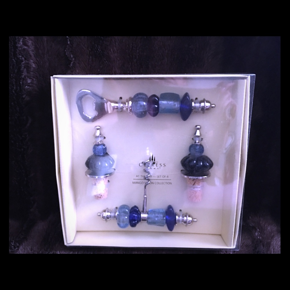 Brand new in box wine set.