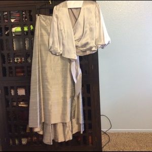 Silk platinum lo g skirt with satin blouse