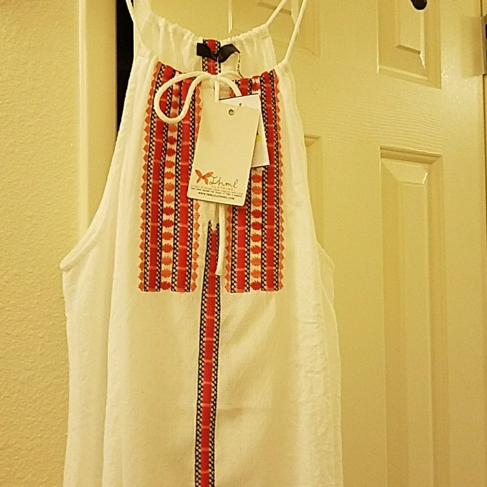 Dress - Picture 2 of 3