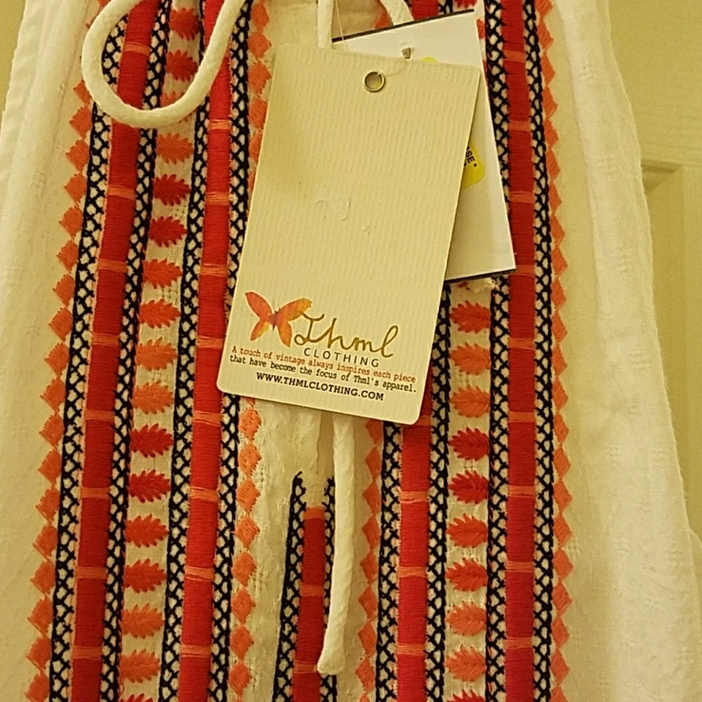 Dress - Picture 3 of 3