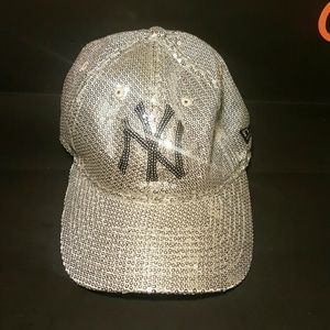 Cute and Sparkly NEW YORK YANKEES Cap