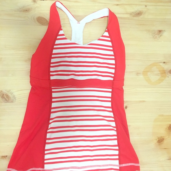 NWOT red/white striped lululemon athletica tank - Picture 1 of 2