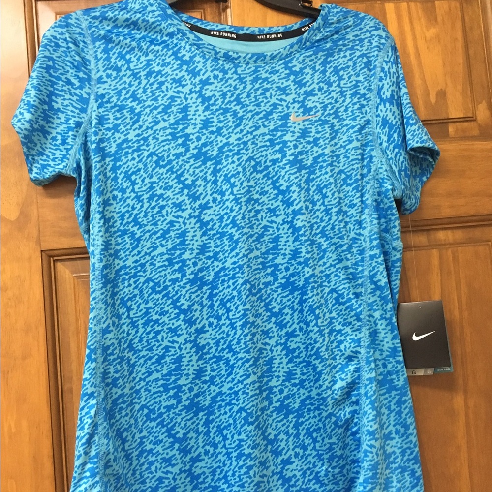 NWT Nike Dri-Fit Top