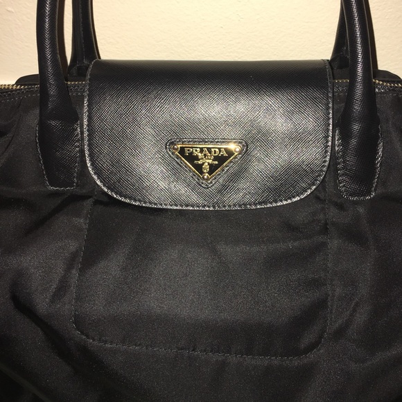 Prada Tote Bag with Crossbody Strap - Picture 2 of 9