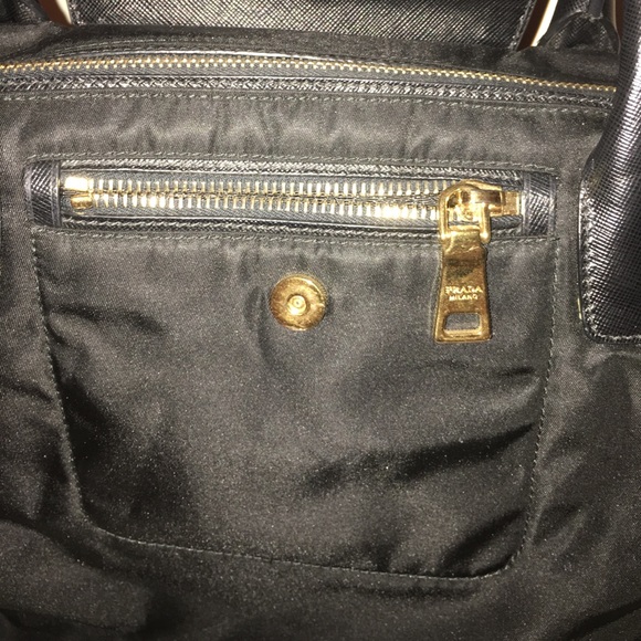 Prada Tote Bag with Crossbody Strap - Picture 4 of 9