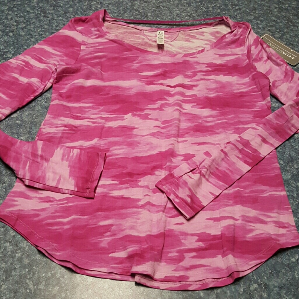 Under armour womans ua studio pink camo med nwt