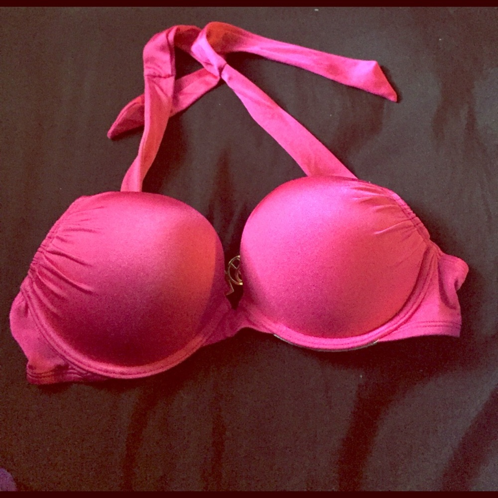 Victoria secret bikini 34C bombshell