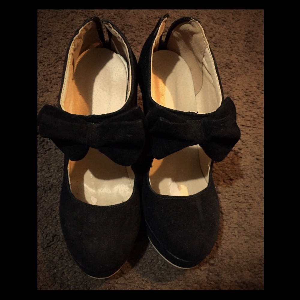 Size 4 Women's Heels