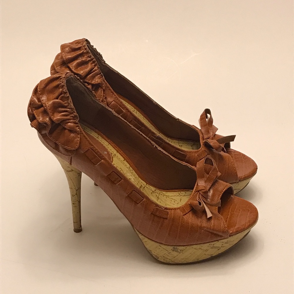 Anne Michelle Tan & Cork Bottom Stiletos w Ruffles