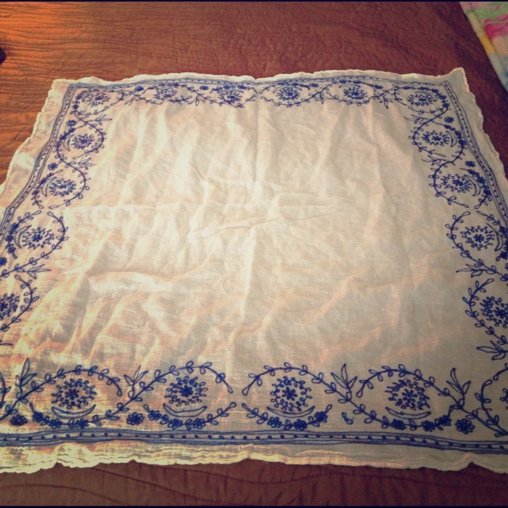Lightweight scarf