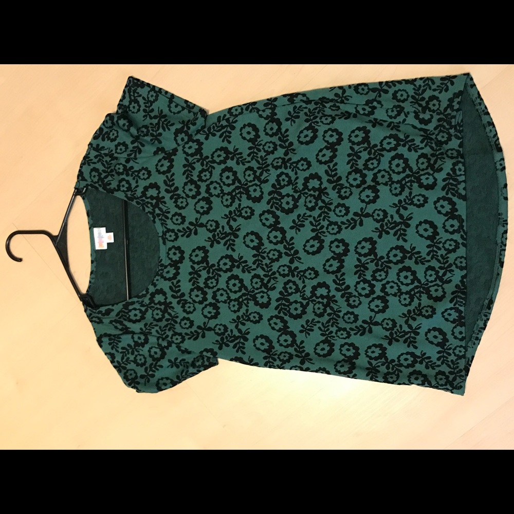 Lularoe shirt