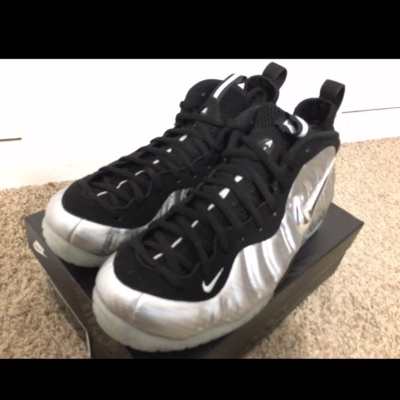 Foamposite pro silver surfer size 12 - Picture 2 of 4
