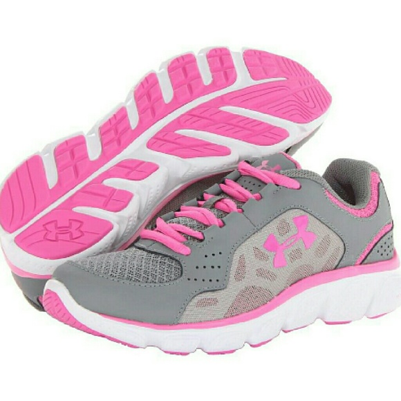 **SOLD**UA Micro G Assert IV Running Shoes - Picture 5 of 5