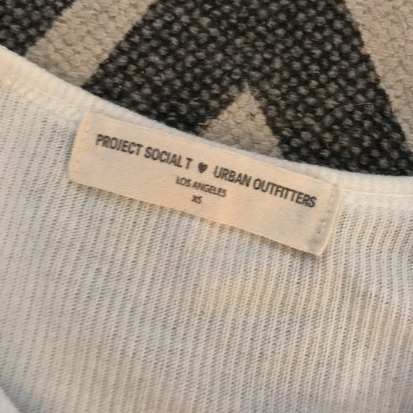 Urban Outfitters Tie Front Tee - Picture 3 of 3