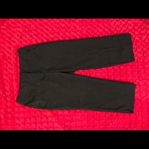 Dress slack capris women's size 6!
