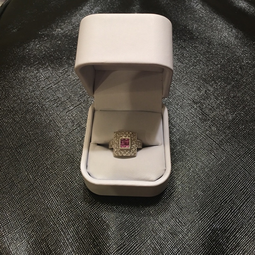 Diamond ring
