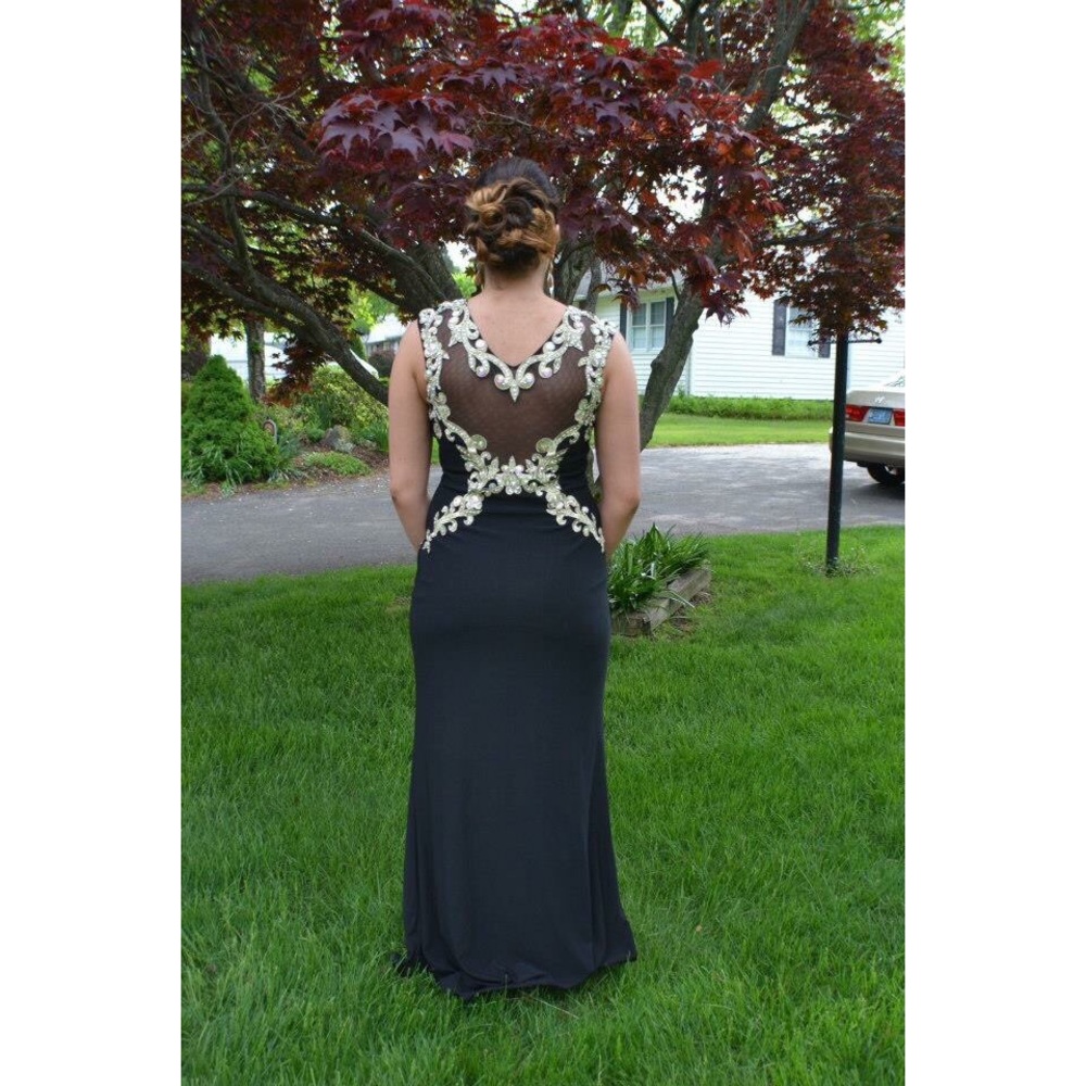 Prom dress - Picture 2 of 4