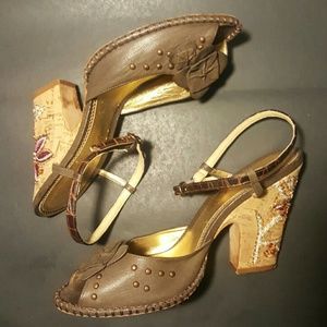 Vince Camuto Leather Sandal - Sz 8