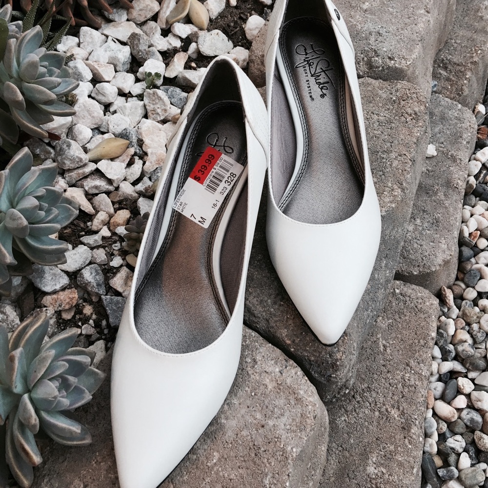 White pump high heels