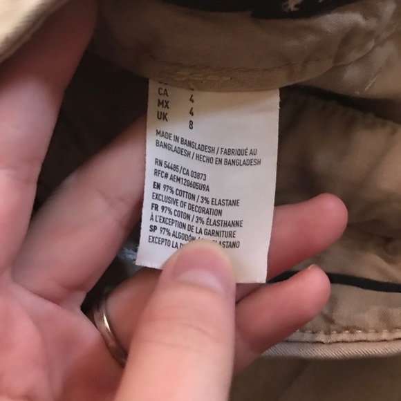 American eagle shorts. Size 4. Only worn once. - Picture 2 of 4