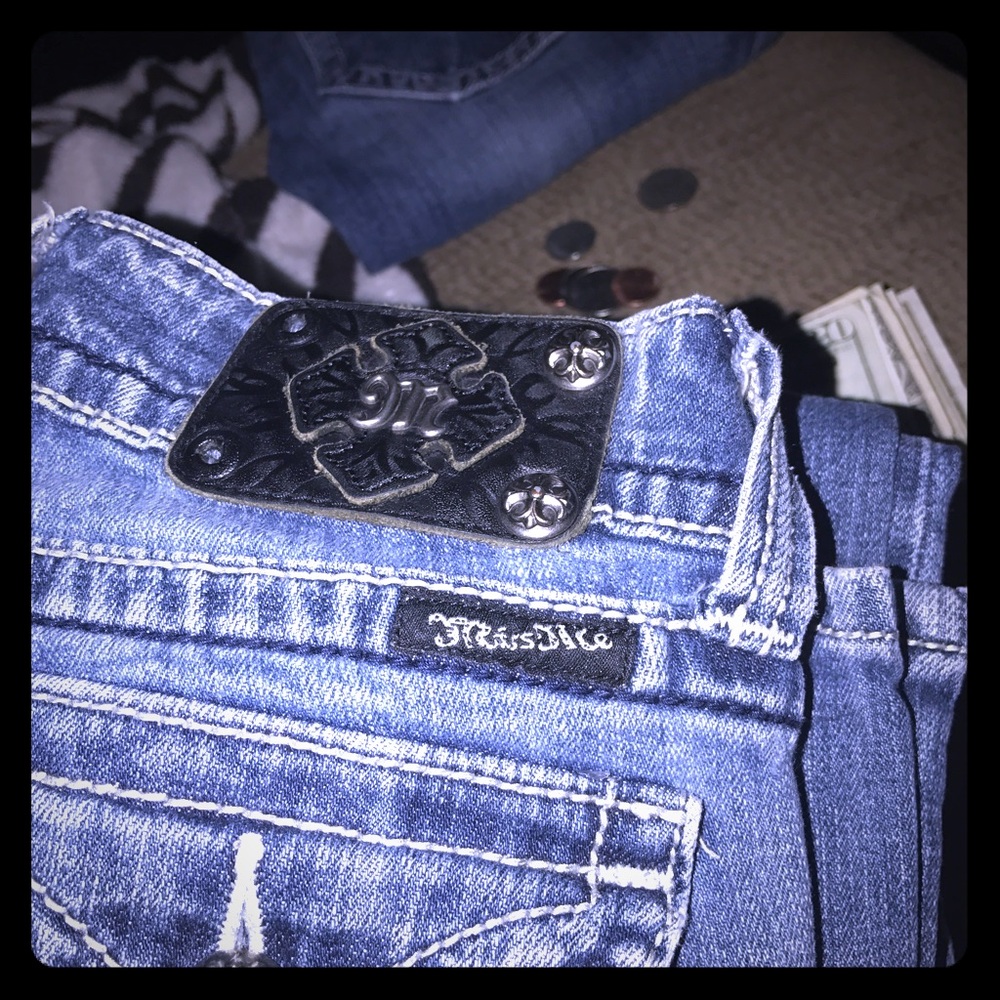 Miss me jeans. Only worn twice - Picture 1 of 1
