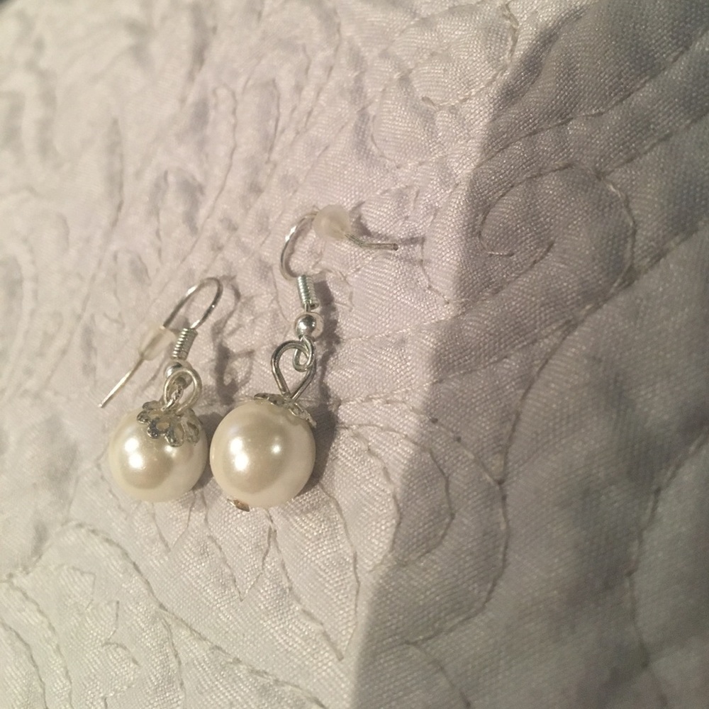 👉free add on imitation pearl earrings