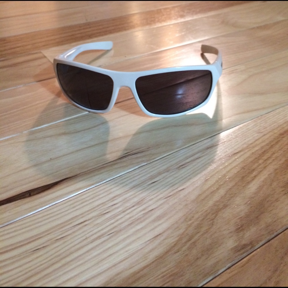 Piranha sunglasses/shades