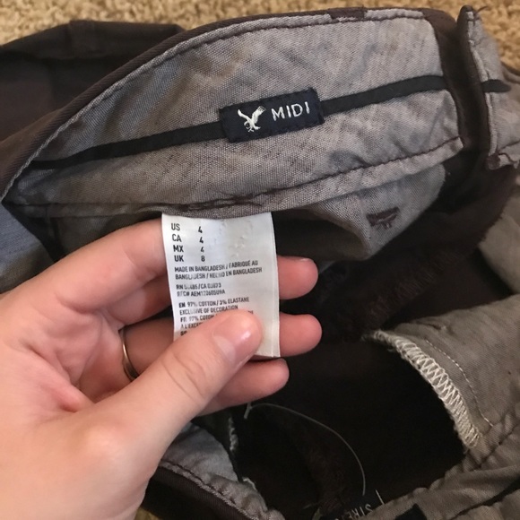 American eagle shorts. Size 4. - Picture 2 of 2