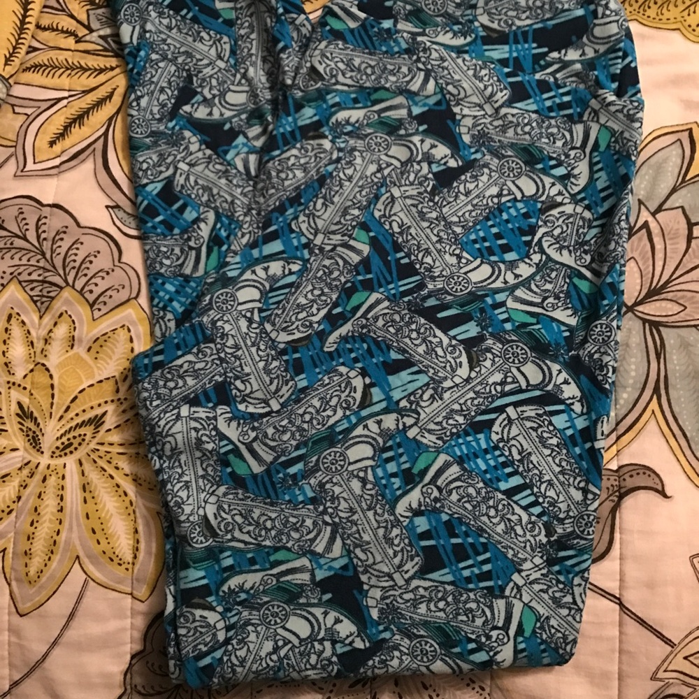 EUC LulaRoe Cowboy Boot Leggings