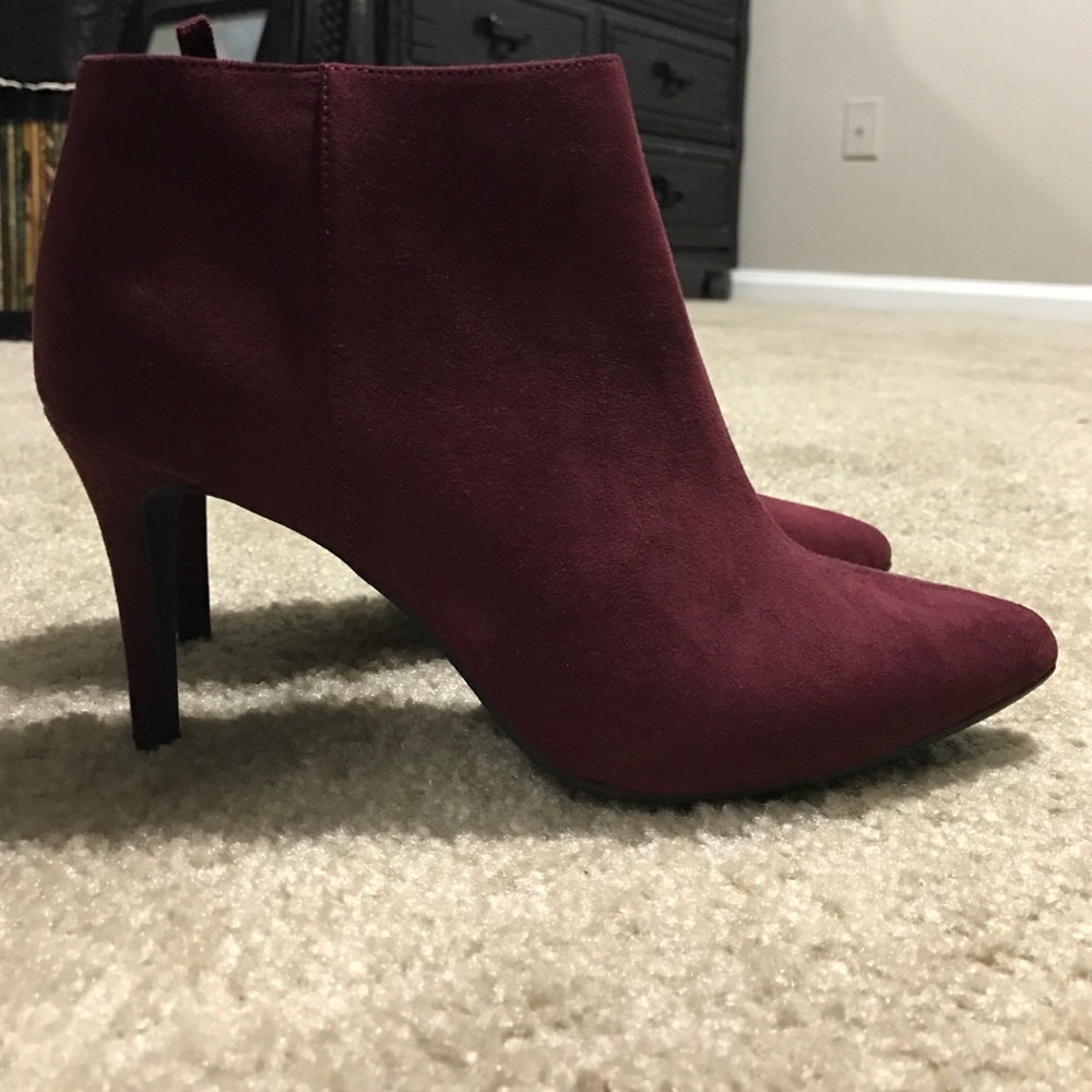 Maroon Heels - Picture 3 of 3