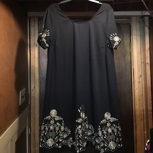 Embroidered Torrid Insider Collection Shift Dress