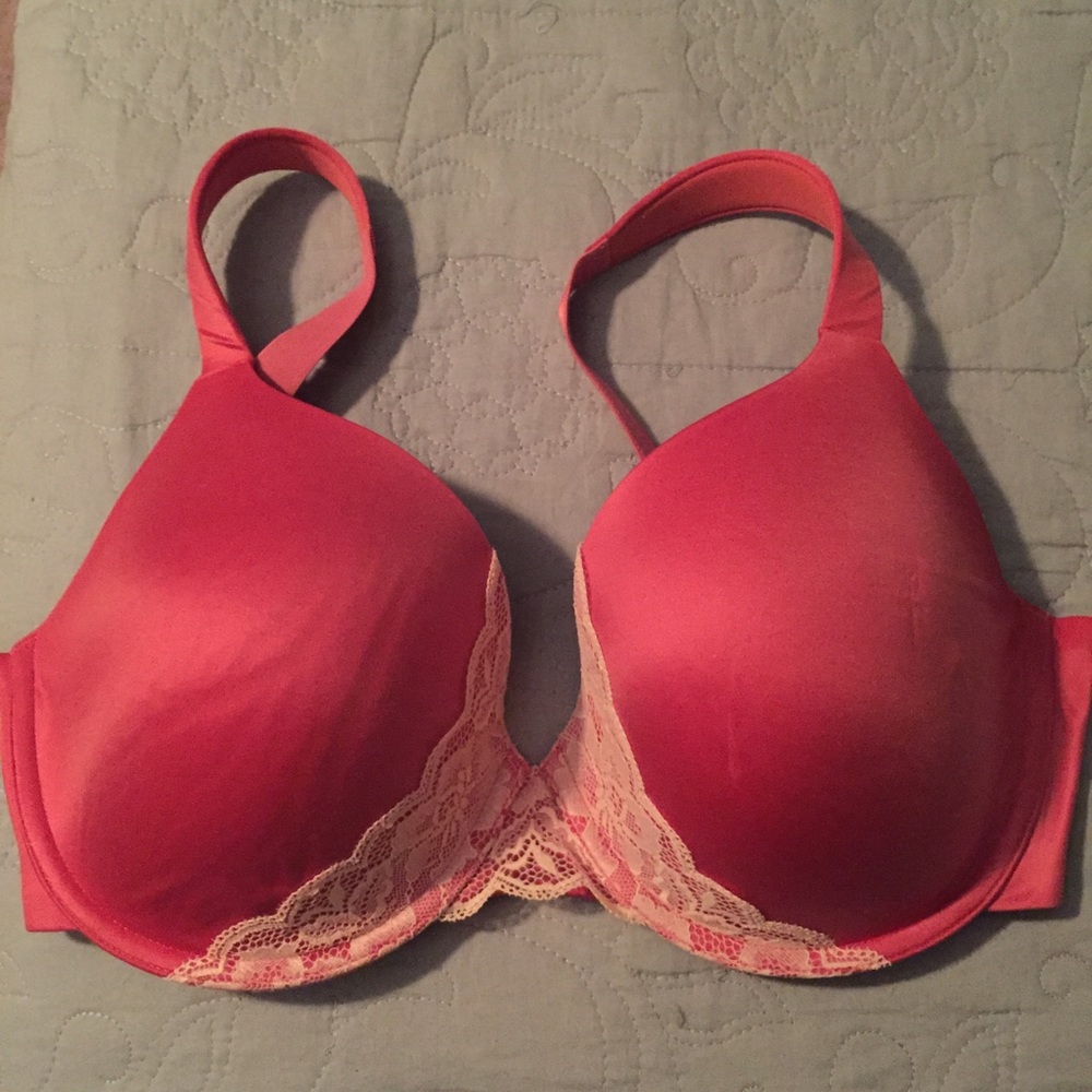 Soma enhancing shape full coverage lace trim bra