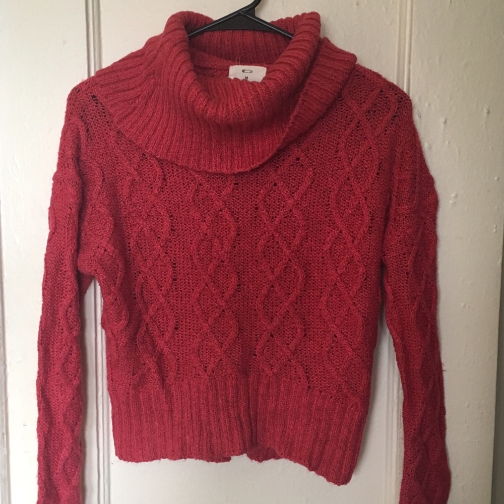 Cozy Urban Outfitters crop cowl neck sweater