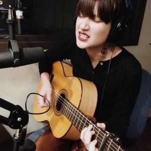 Meet your Posher, Davia