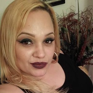 Meet your Posher, Mariely