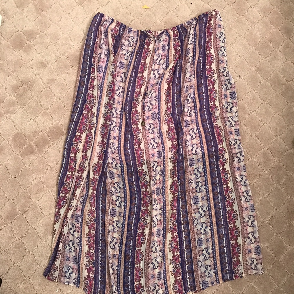 Maxi floral skirt