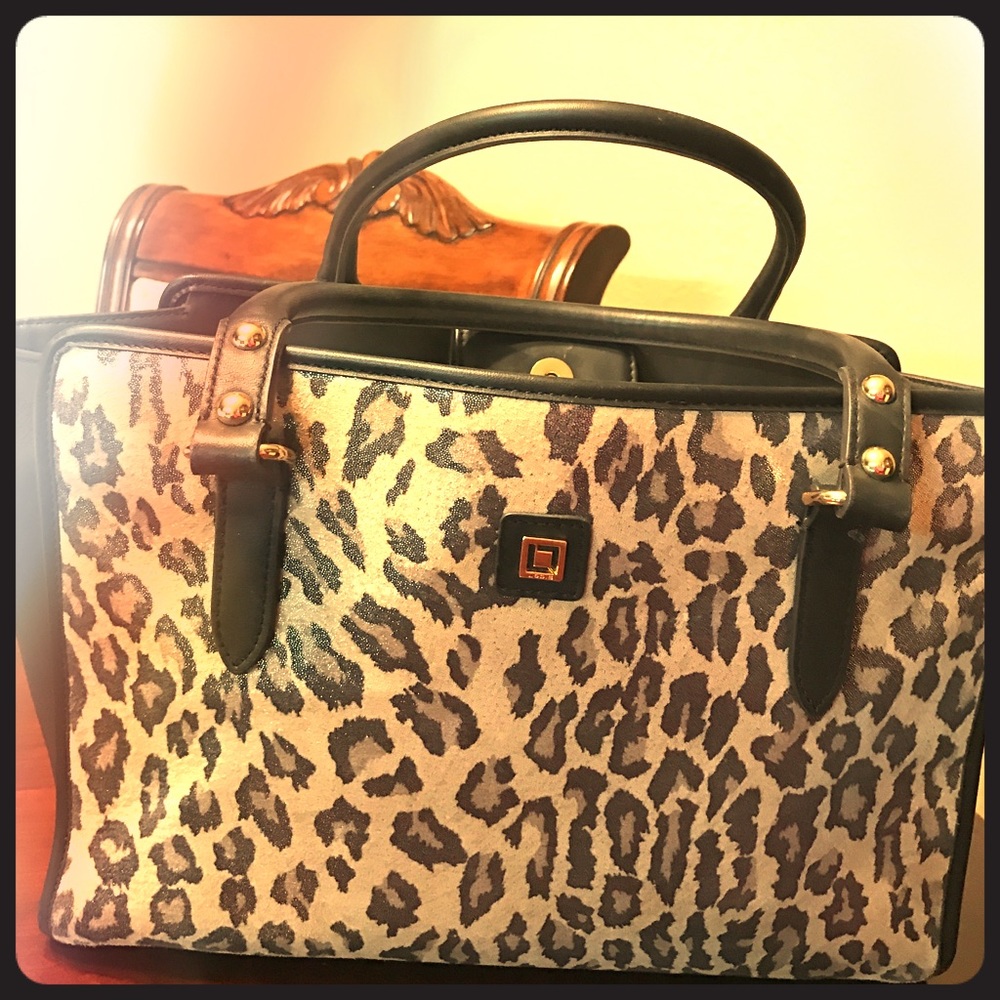 black leather ex large lodis/animal print bag
