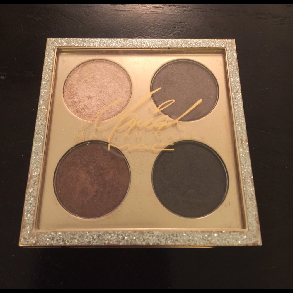 eyeshadow palette