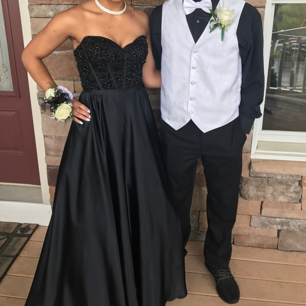 Black Sherri hill prom dress 32084