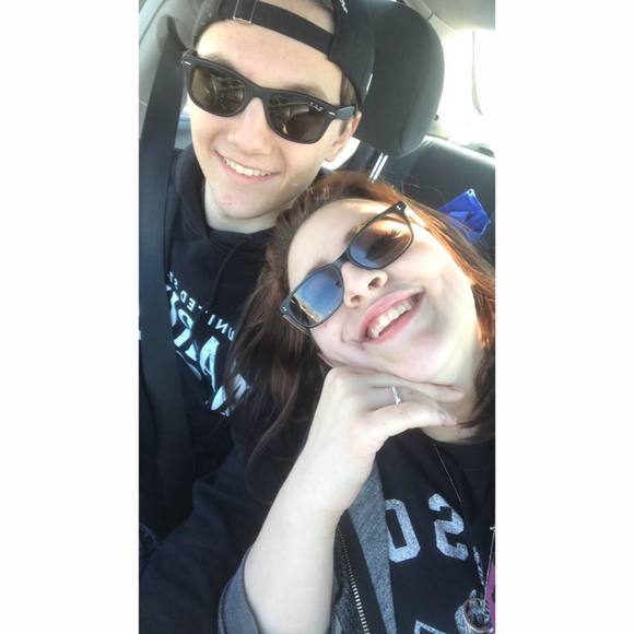 Meet your Posher, Stephanie - Picture 1 of 1