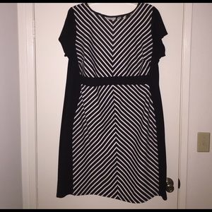 Black and white striped dress - plus size 22/24
