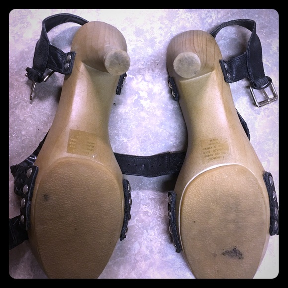 Designer Heels - Picture 2 of 4