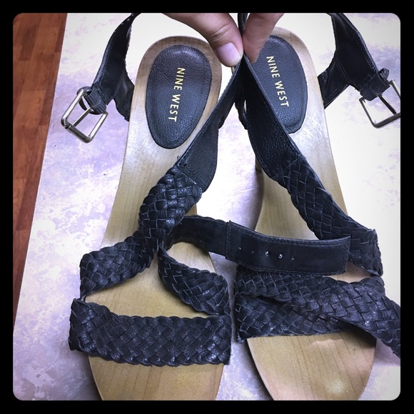 Designer Heels - Picture 4 of 4