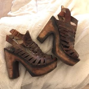 Freebies by Steven Congo Heel in Cognac