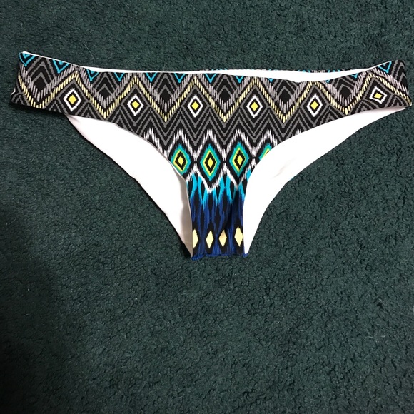 NWOT khongboon bathing suit - Picture 3 of 4