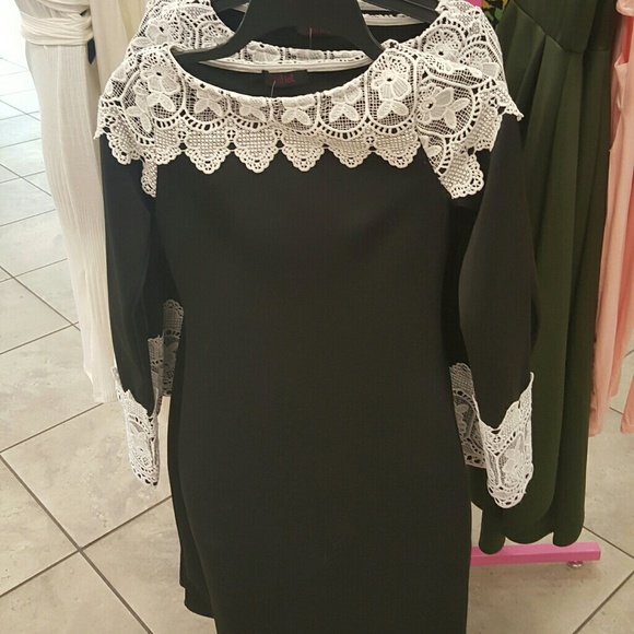 Black Classy Vintage Dress - Picture 3 of 5