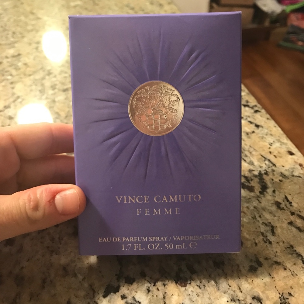Femme Vince Camuto Eau de Parfum Spray 1.7 oz