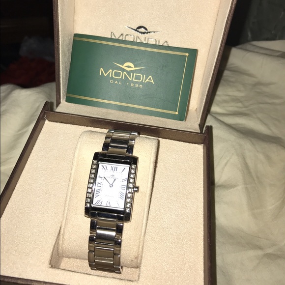 Beautiful never worn Mondia watch - Picture 1 of 1
