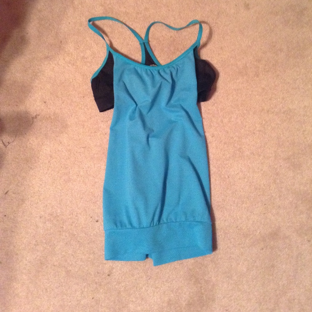 Work out Tank top w/ built in bra!
