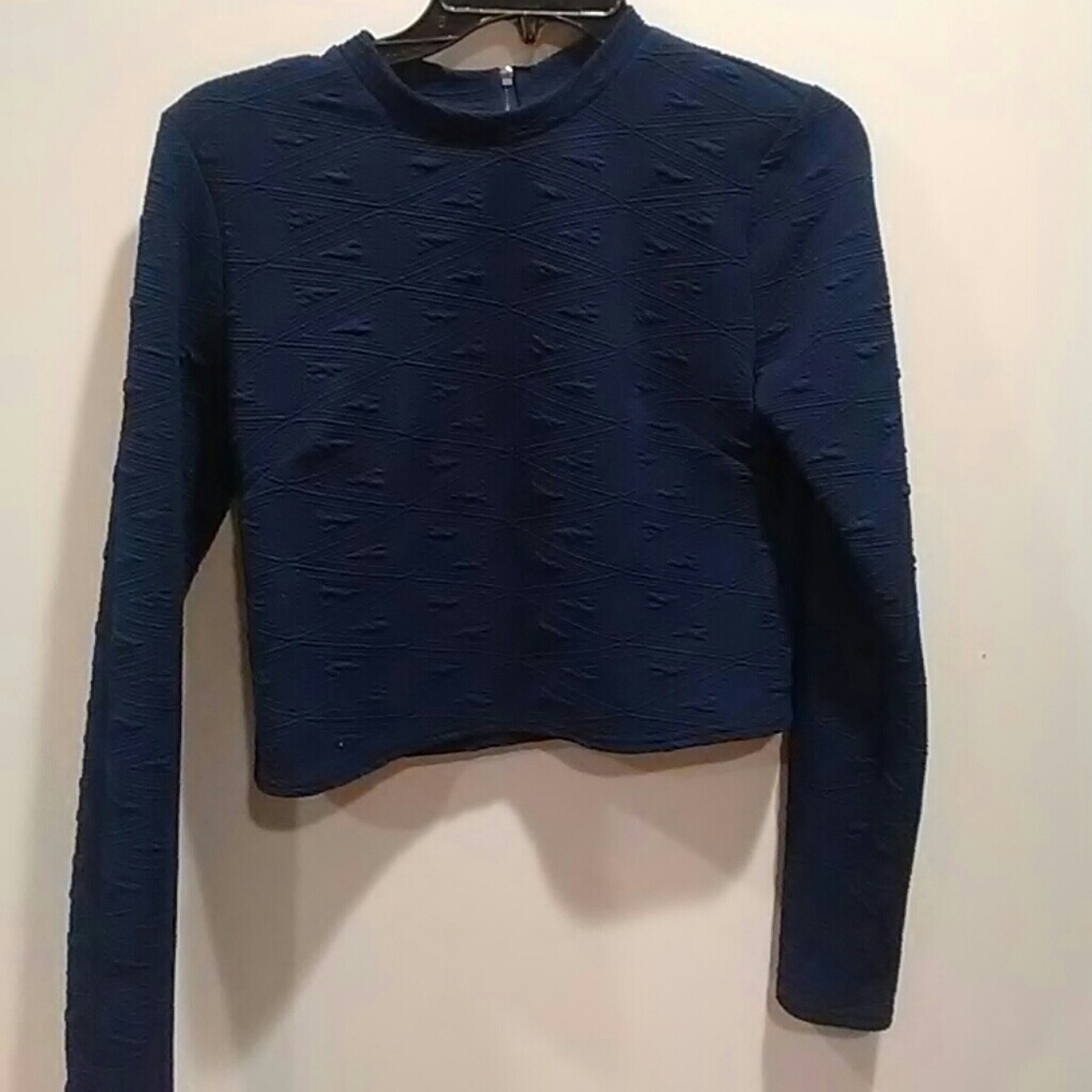 navy blue textured crop top